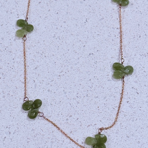 Elegant Green Gemstone Necklace - Picture 1 of 4